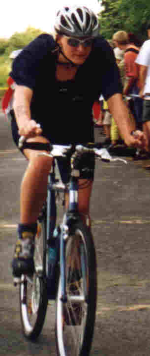 Katja auf dem Fahrrad